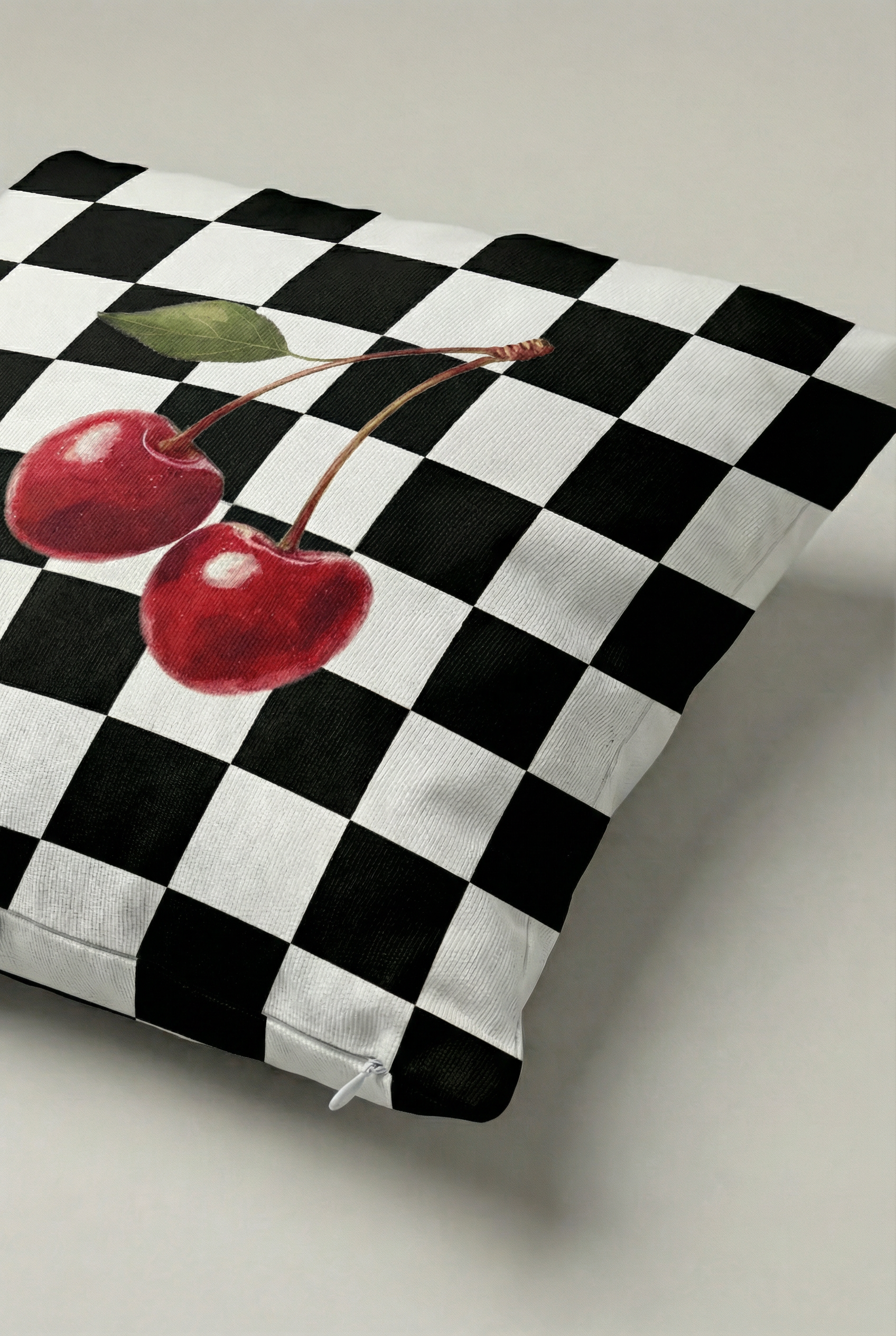 Kiraz Desenli Dama Kırlent Kılıfı 009 – Retro 45x45 cm Dekoratif Yastık Kılıfı