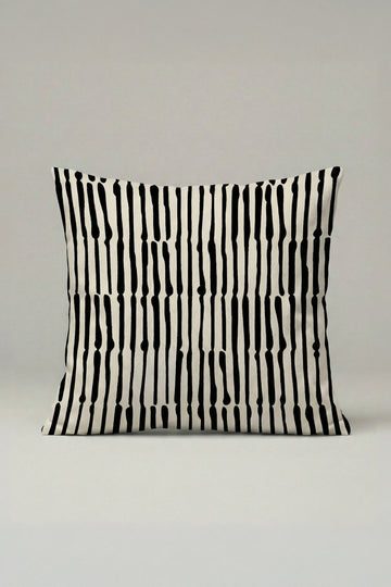 Soyut Çizgi Desenli Kırlent Kılıfı 013 – Modern 45x45 cm Dekoratif Yastık Kılıfı
