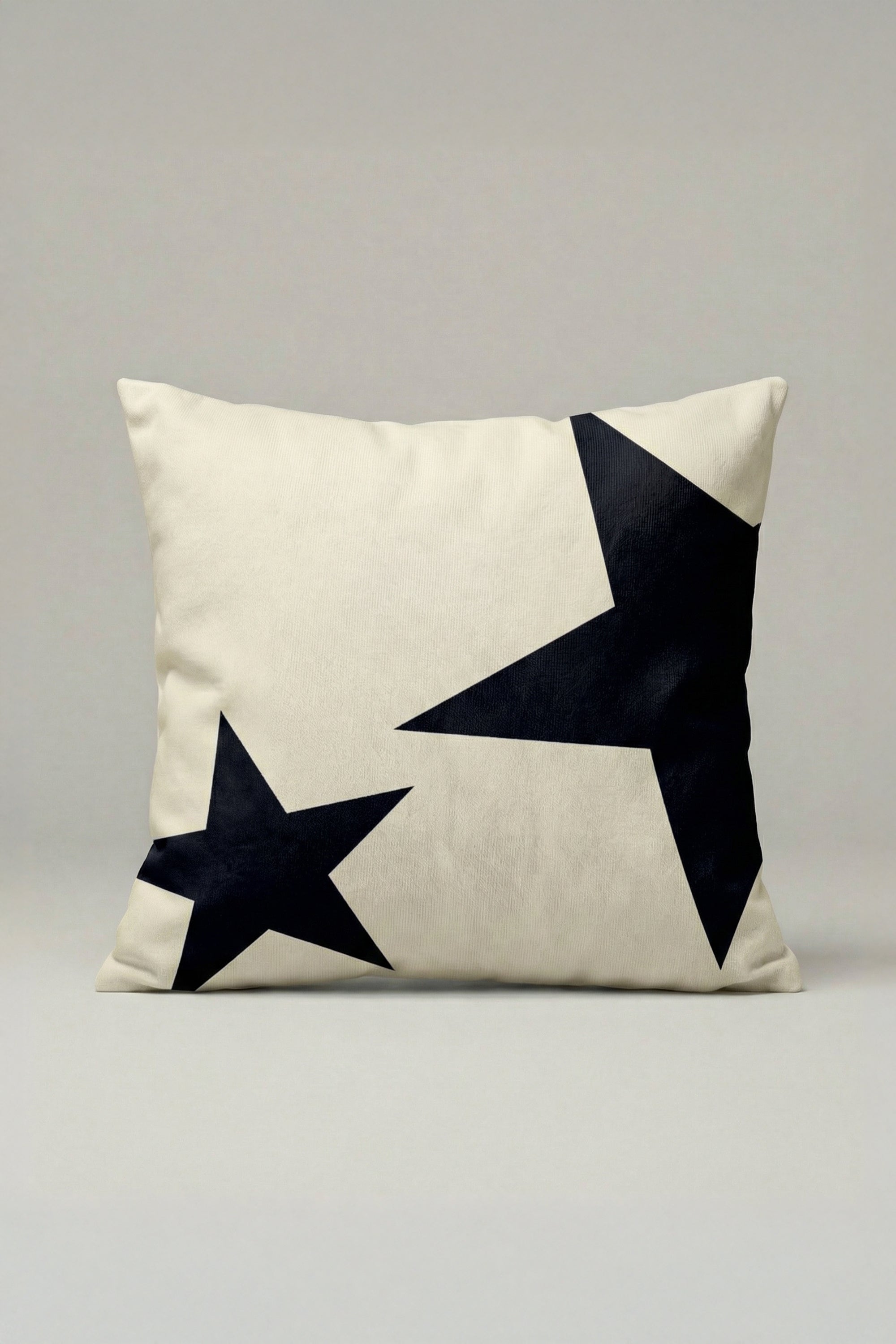 Modern Siyah Kontrast Desenli Kırlent Kılıfı 030 – 45x45 cm Dekoratif Yastık Kılıfı