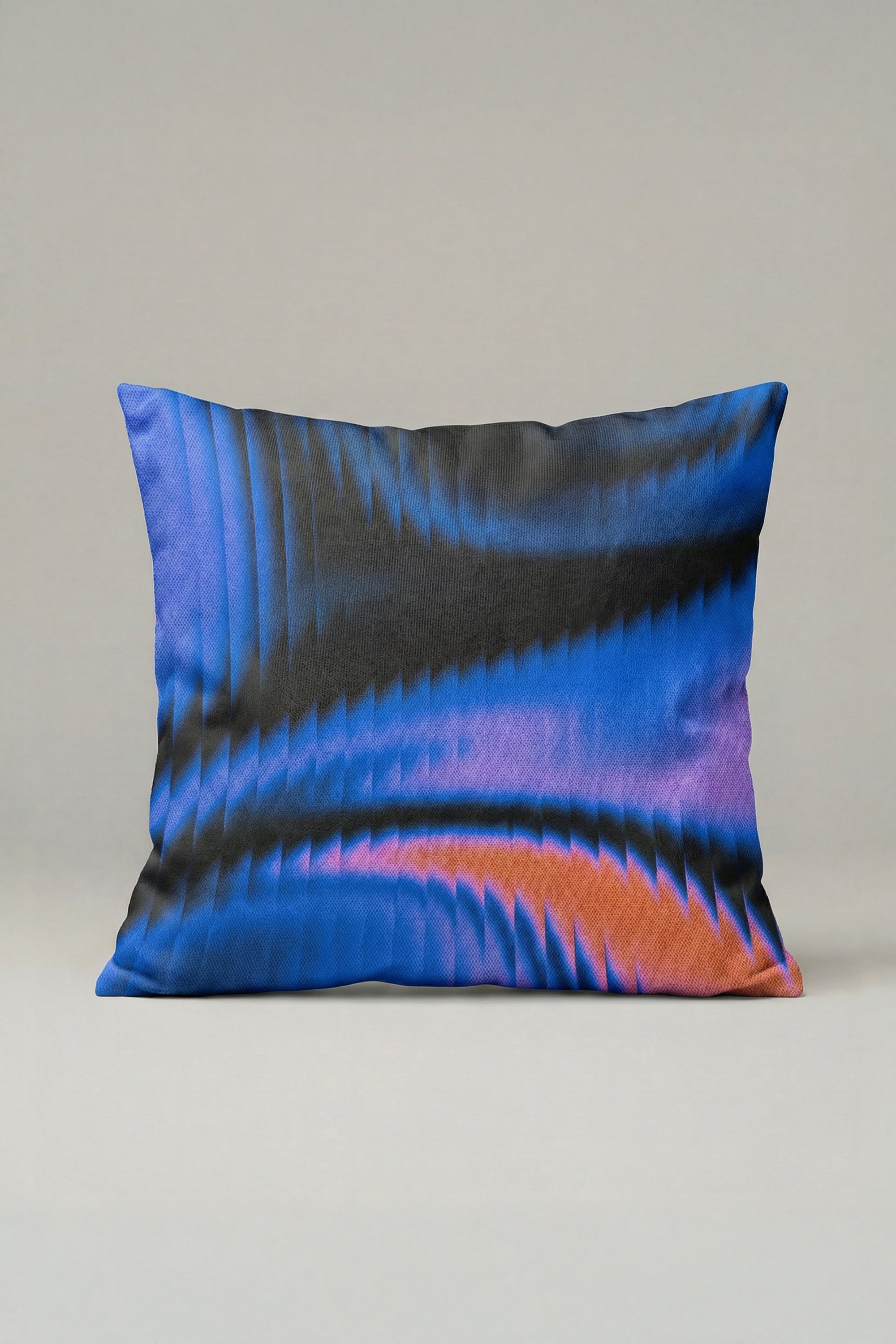 Mavi Turuncu Geçişli Soyut Desenli Kırlent Kılıfı 039 – Modern Dekoratif Yastık Kılıfı 45x45 cm
