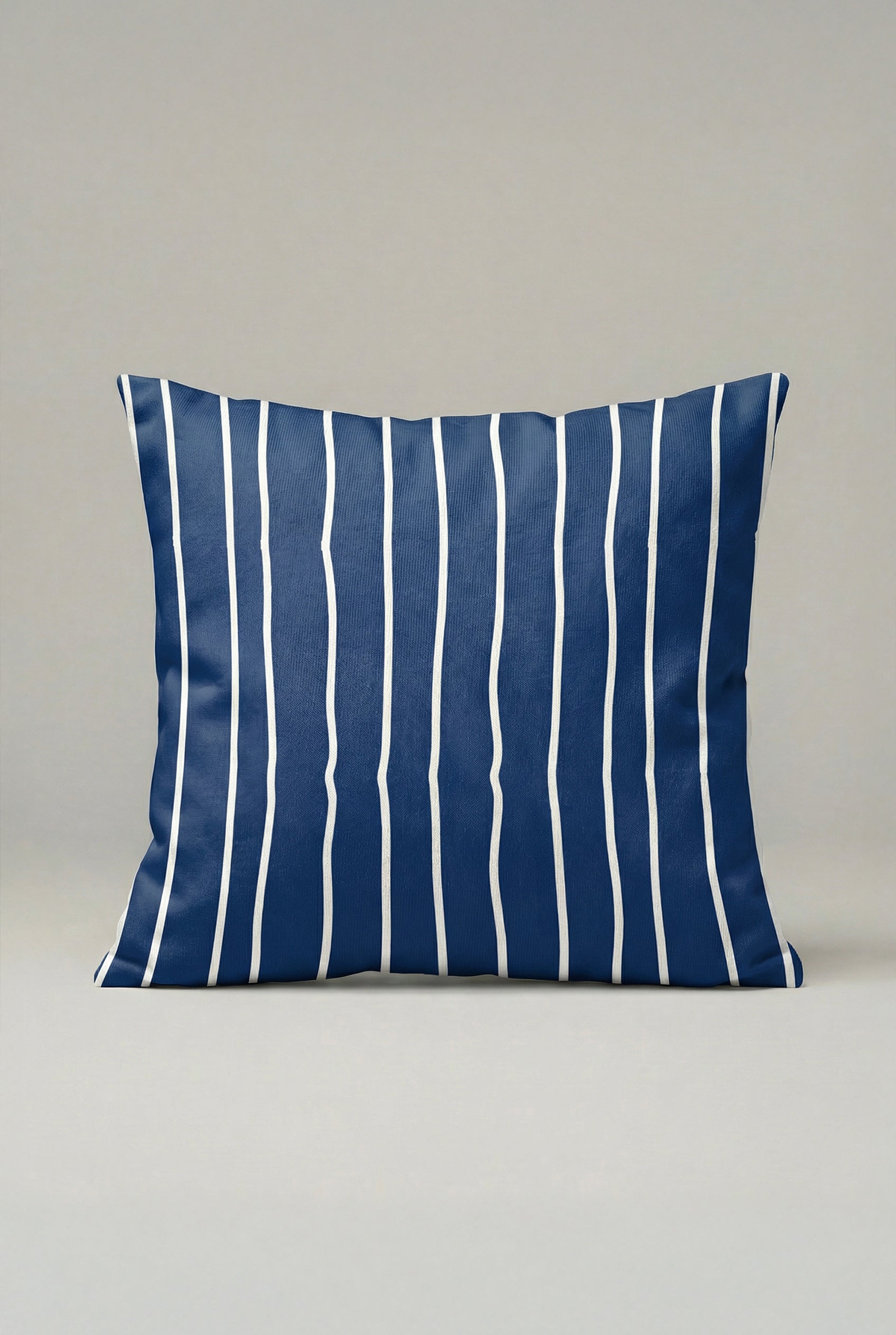 Navy Line Kırlent Kılıfı 048 – Çizgili Modern 45x45 cm Dekoratif Yastık Kılıfı