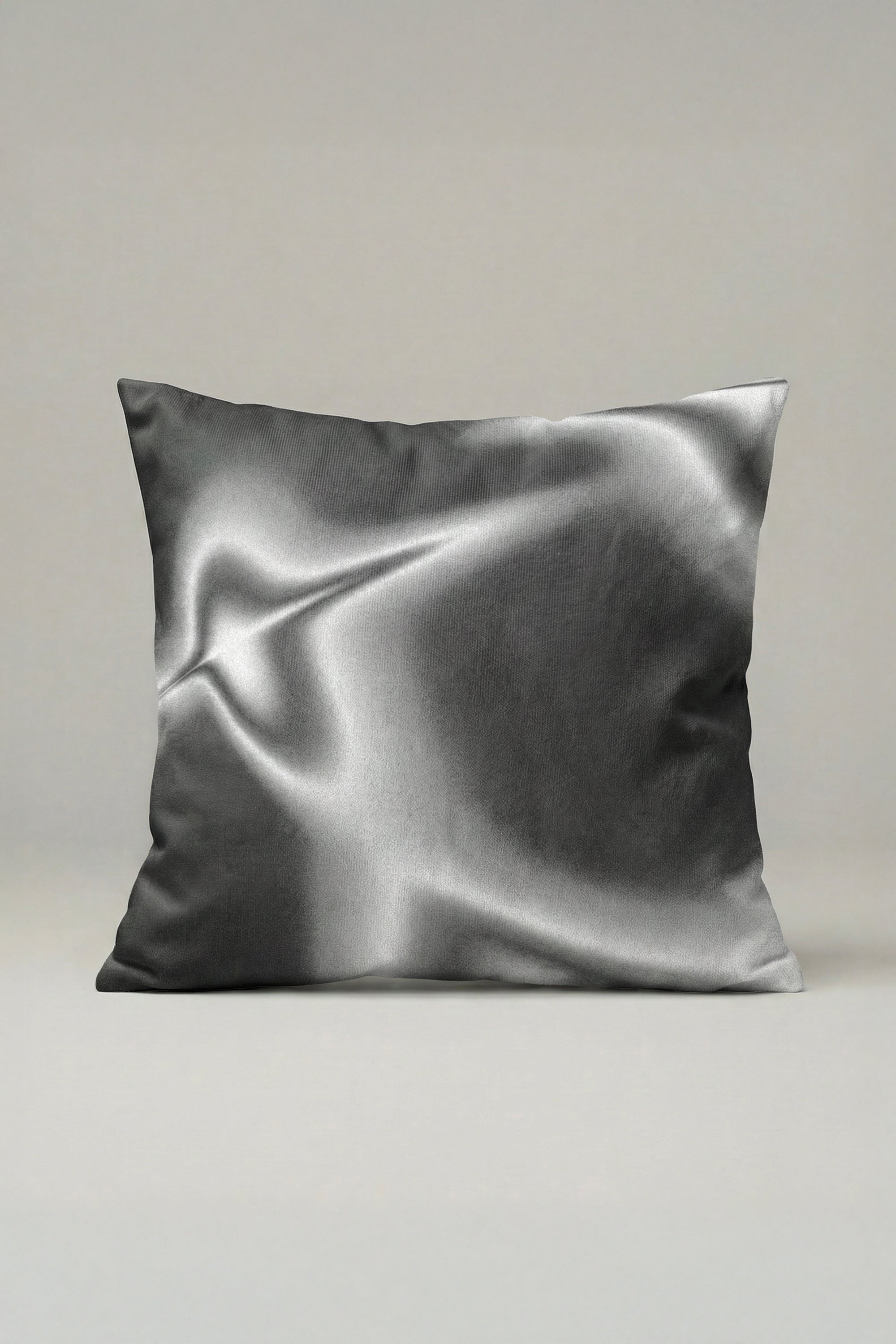 Gümüş Metalik Görünümlü Modern Dekoratif Kırlent Kılıfı 059 – Düz Tasarım Yastık Kılıfı 45x45 cm