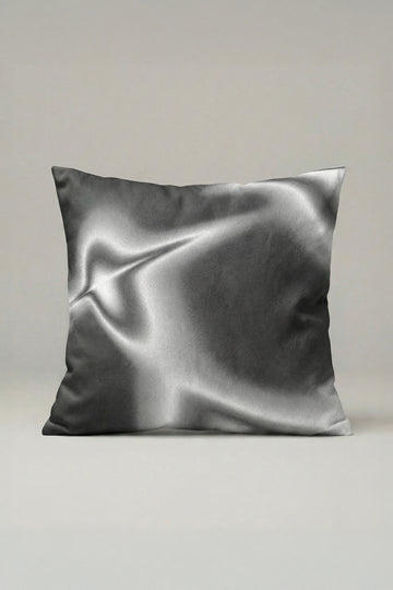 Gümüş Metalik Görünümlü Modern Dekoratif Kırlent Kılıfı 059 – Düz Tasarım Yastık Kılıfı 45x45 cm