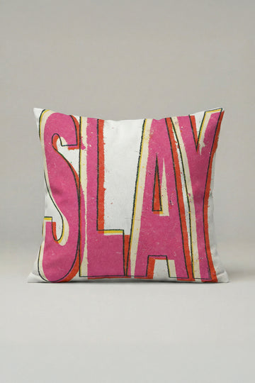 SLAY Tipografik Dekoratif Kırlent Kılıfı 081 – Modern & Pop Art Tasarım 45x45 cm