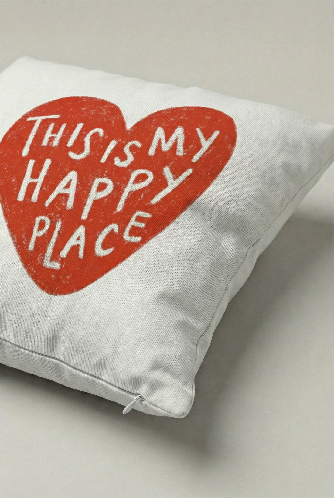 This Is My Happy Place Kırlent Kılıfı 085 – Kalpli Yazılı Dekoratif Yastık Kılıfı 45x45 cm