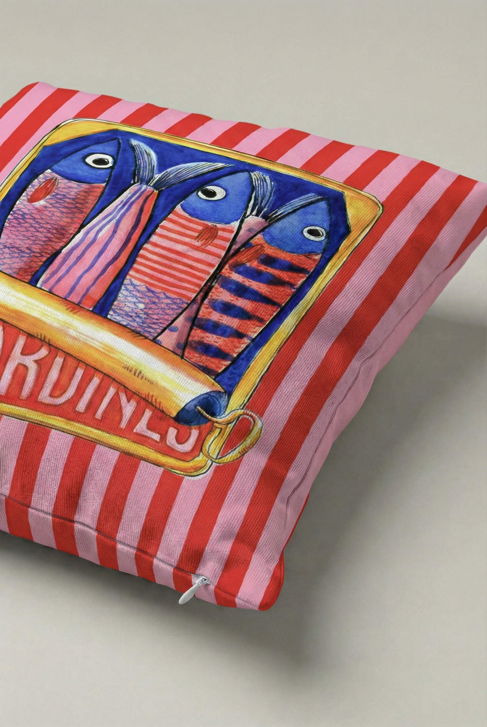 Sardines Desenli Dekoratif Kırlent Kılıfı 098 – Pop Art Balık Konseptli 45x45 cm