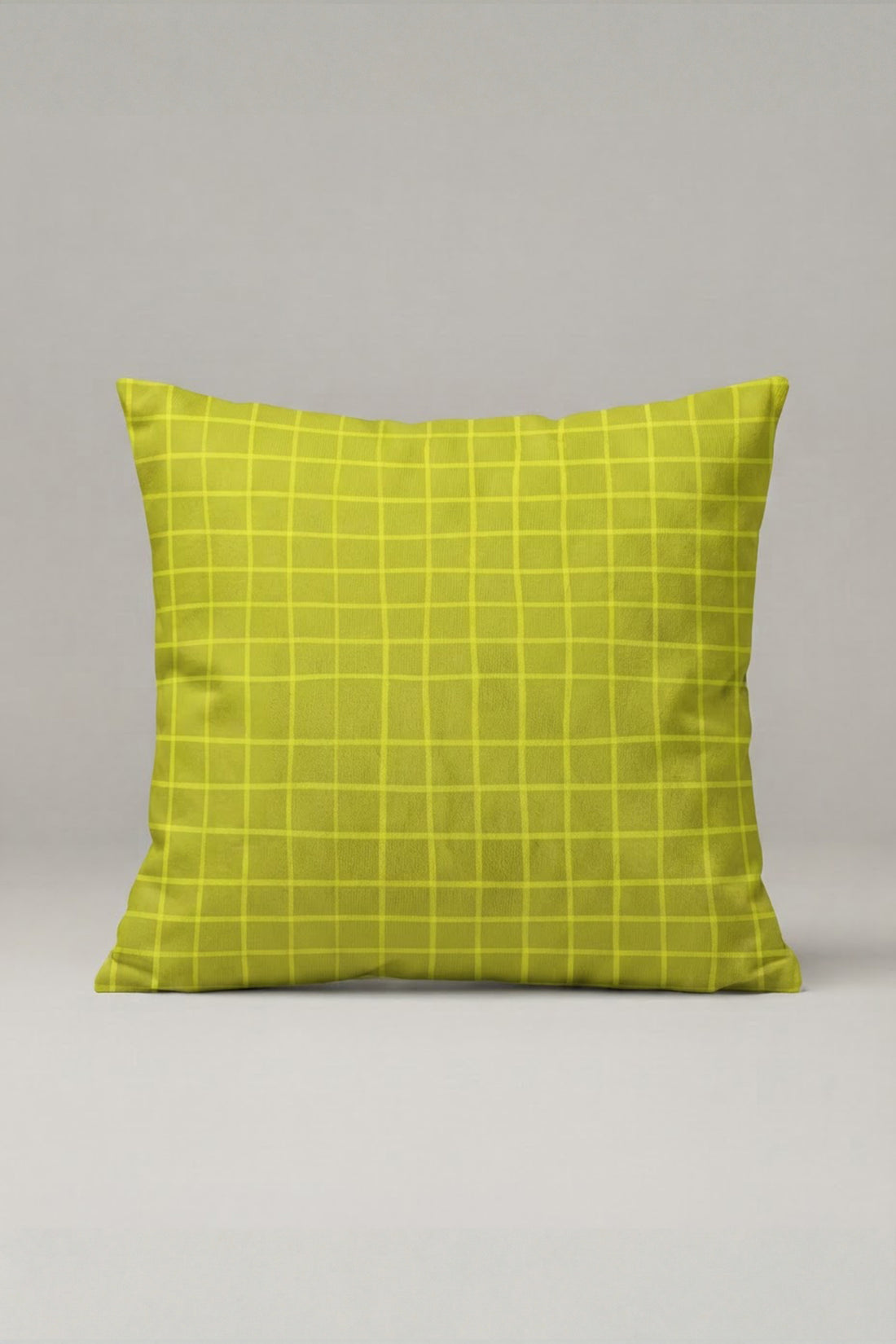 Fıstık Yeşili İnce Kareli Kırlent Kılıfı 105 – Lime Grid Tasarım 45x45 cm ürün görseli 1