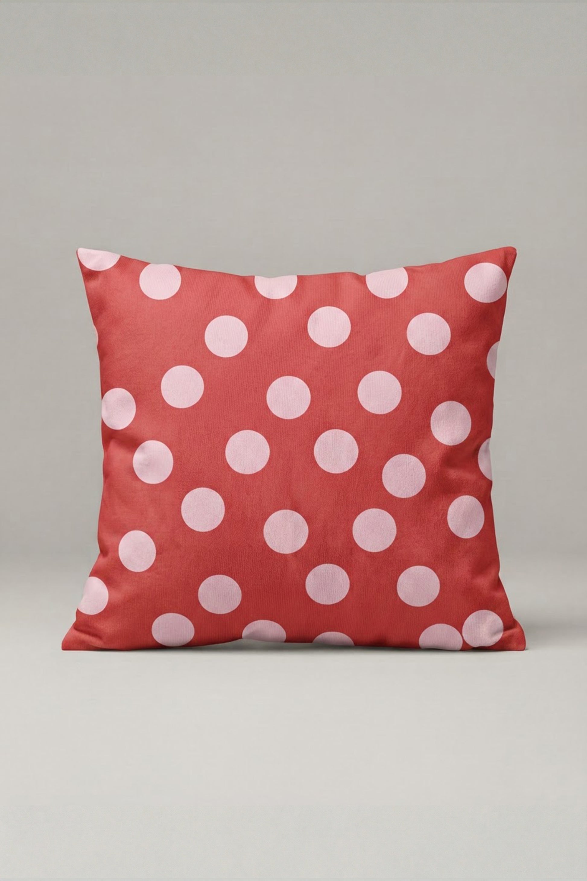 Mercan Pembe Beyaz Puantiyeli Kırlent Kılıfı 106 – Coral Dot Pop Tasarım 45x45 cm ürün görseli 1