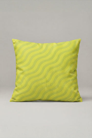 Sarı Yeşil Dalgalı Çizgili Kırlent Kılıfı 115 – Lime Wave Tasarım 45x45 cm ürün görseli 1