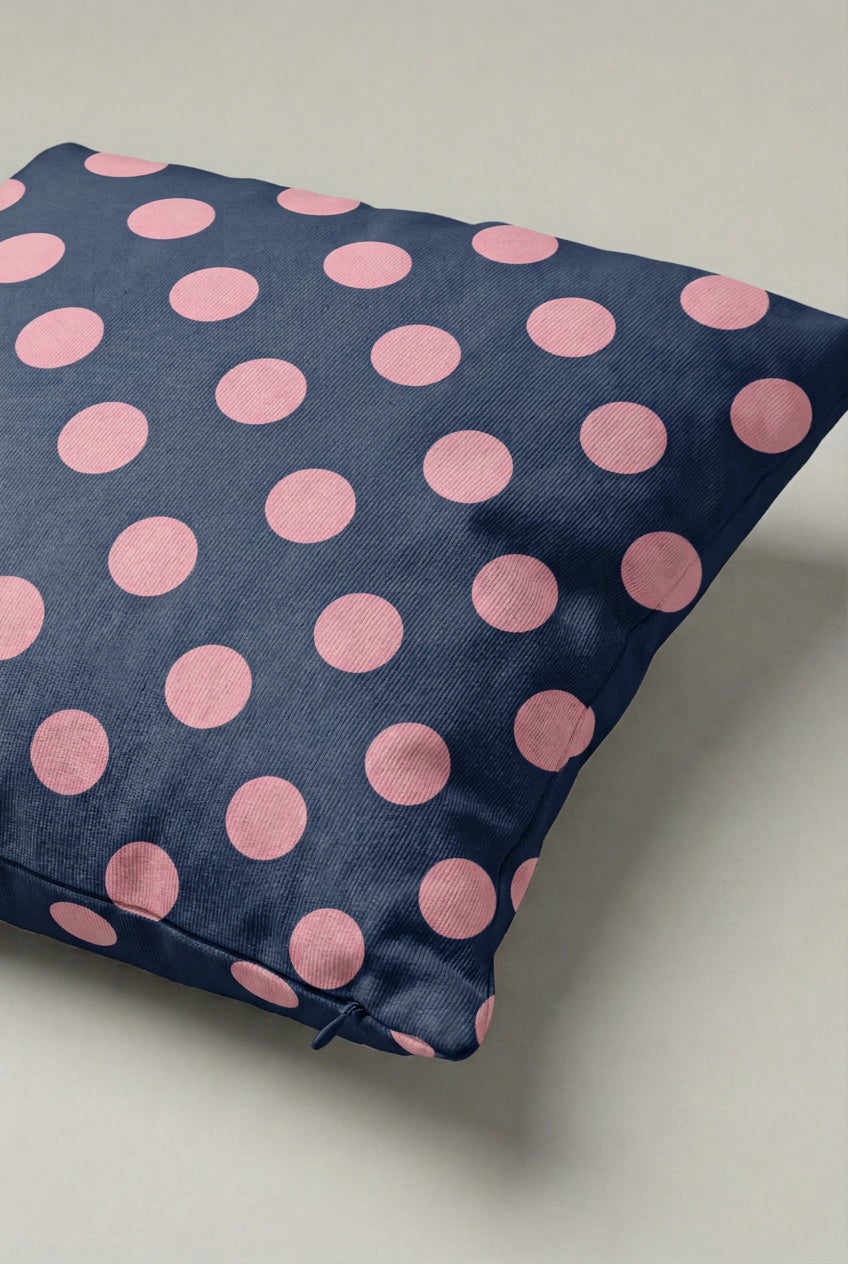 Lacivert Pembe Puantiyeli Kırlent Kılıfı 117 – Navy Candy Dots Tasarım 45x45 cm ürün görseli 2