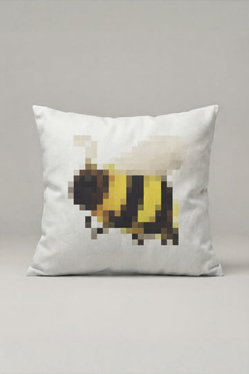 Piksel Arı Desenli Kırlent Kılıfı 125 – Pixel Honey Bee Tasarım 45x45 cm ürün görseli 1
