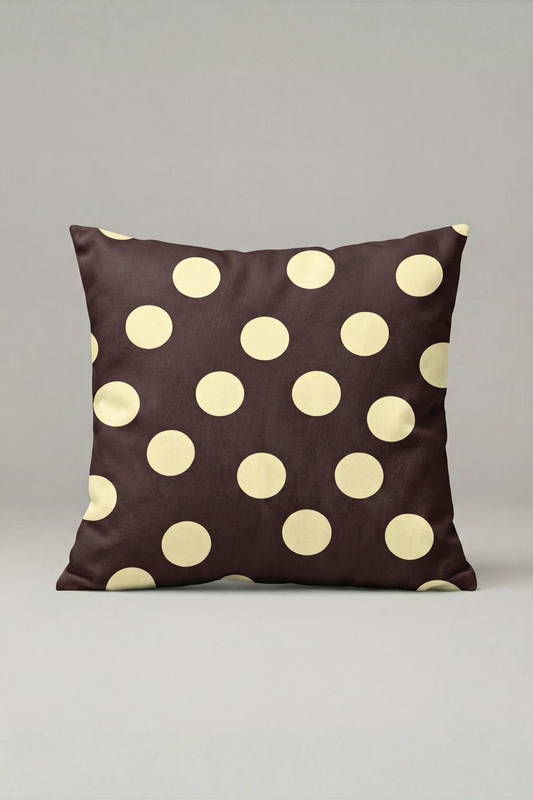 Kahverengi Krem Puantiyeli Kırlent Kılıfı 129 – Mocha Dots Tasarım 45x45 cm ürün görseli 1