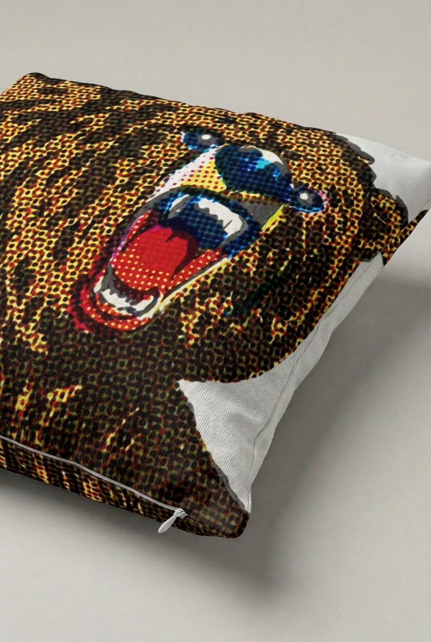 Kükreyen Ayı Desenli Kırlent Kılıfı 130 – Wild Bear Roar Tasarım 45x45 cm ürün görseli 2