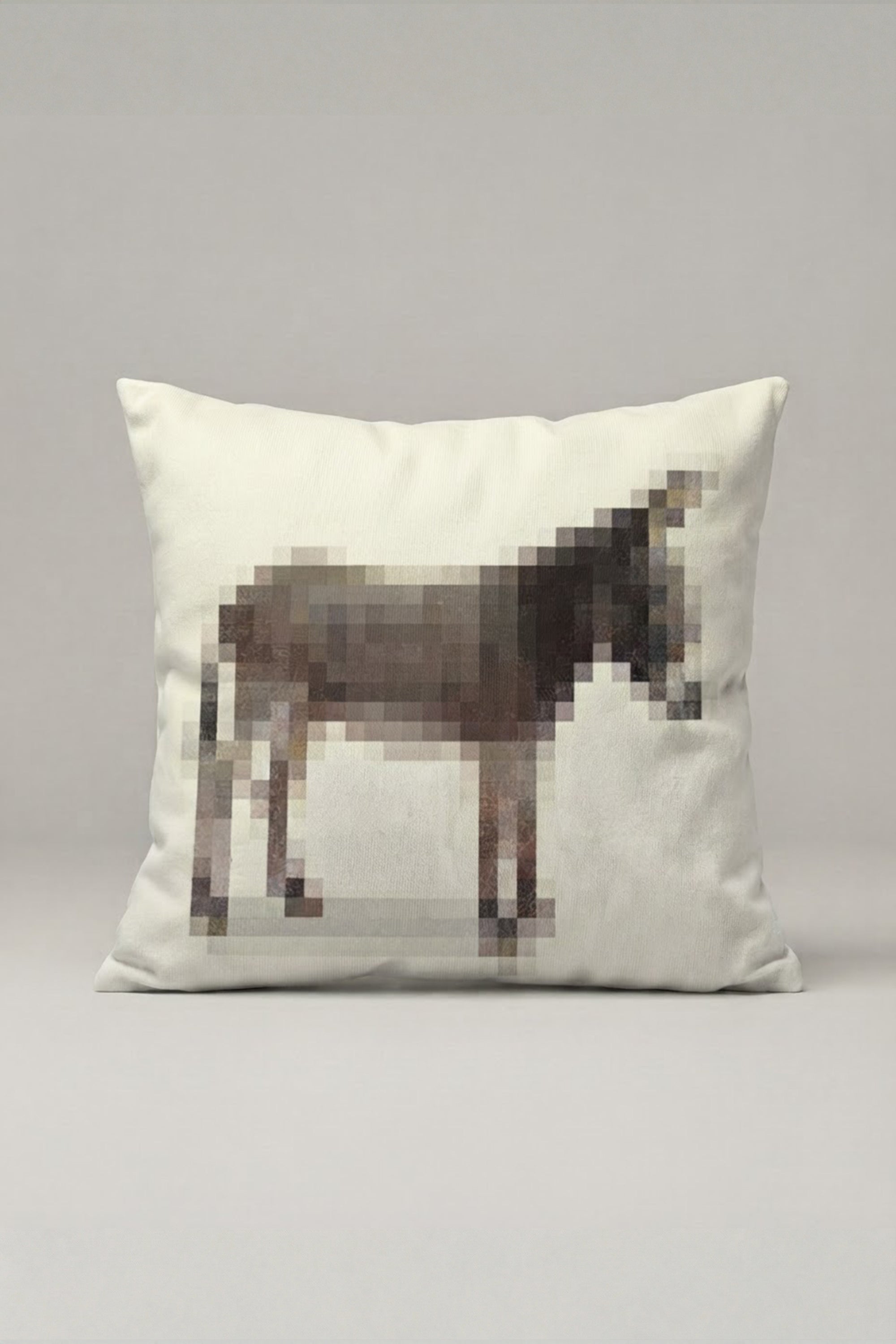 Piksel Eşek Desenli Kırlent Kılıfı 133 – Pixel Donkey Tasarım 45x45 cm ürün görseli 1