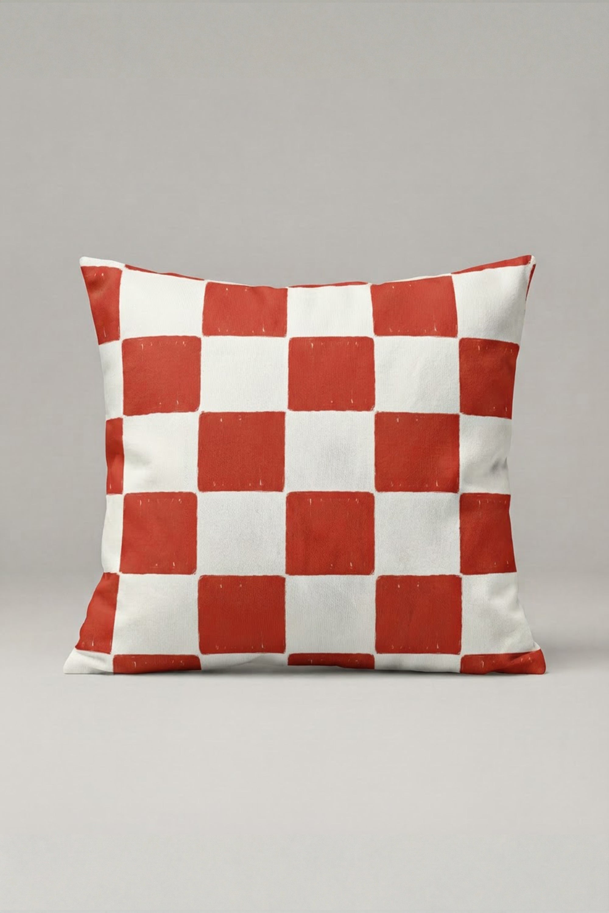 Kırmızı Krem Dama Desenli Kırlent Kılıfı 139 – Red Bistro Checker Tasarım 45x45 cm ürün görseli 1