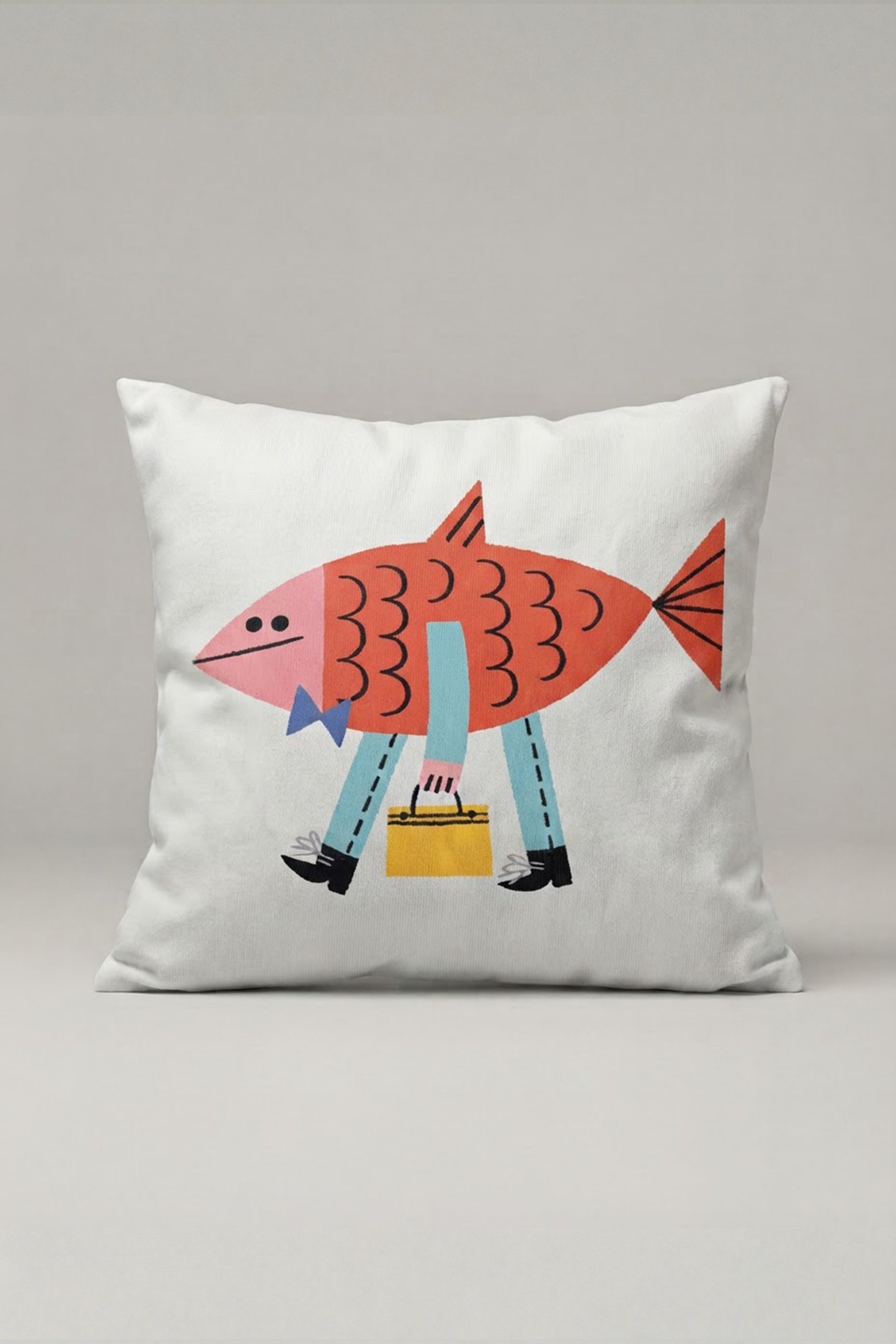 Pembe Balık ve Çizme Desenli Kırlent Kılıfı 143 – Walking Fish Tasarım 45x45 cm ürün görseli 1