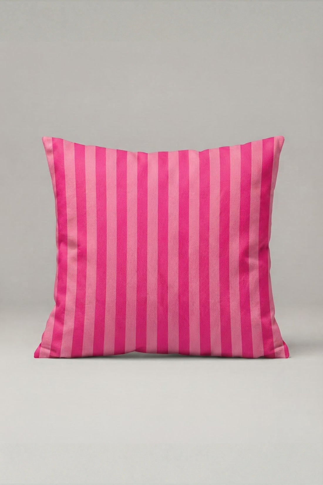 Fuşya Pembe Dikey Çizgili Kırlent Kılıfı 144 – Bold Pink Stripe Tasarım 45x45 cm ürün görseli 1