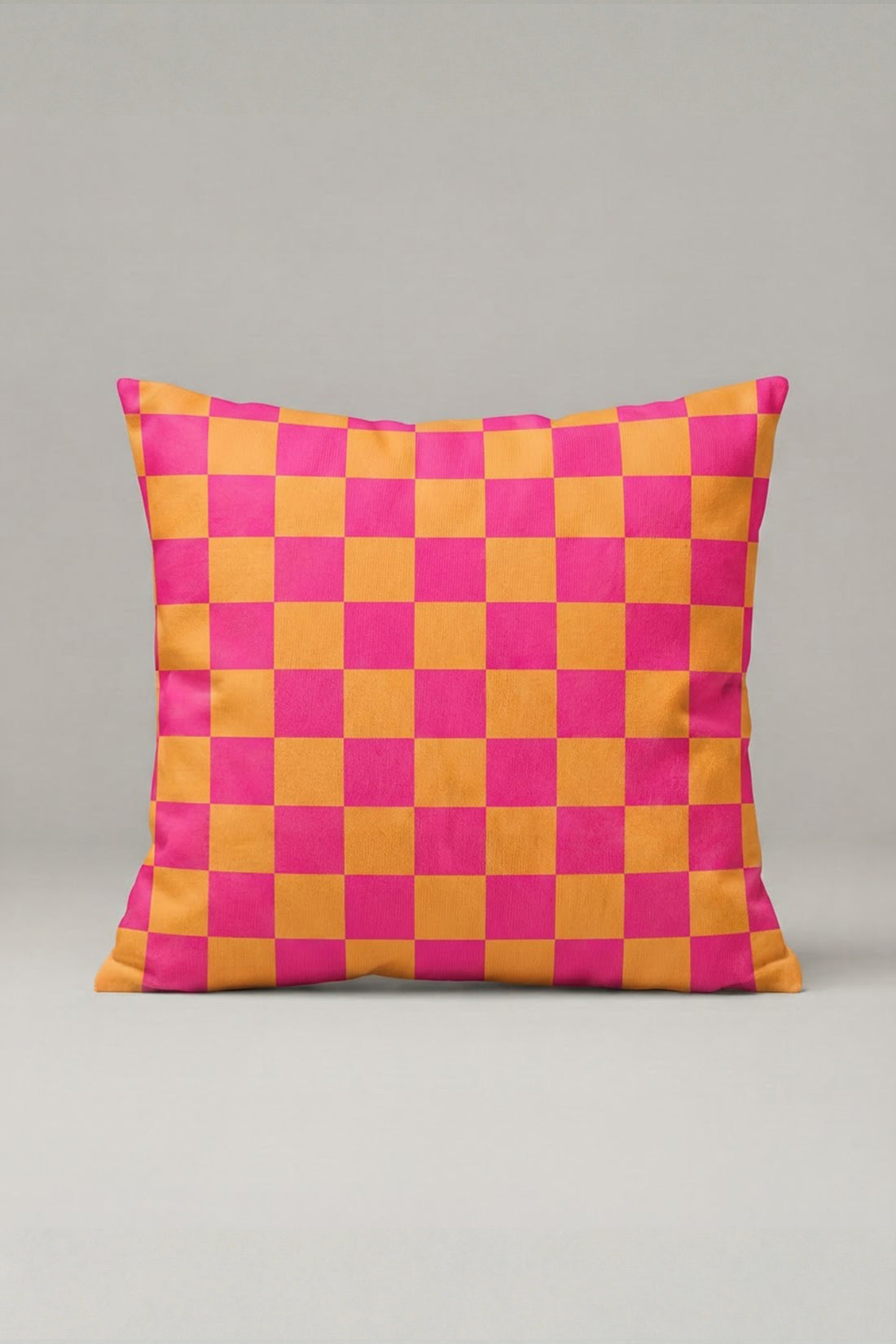 Fuşya Turuncu Dama Desenli Kırlent Kılıfı 161 – Candy Checker Tasarım 45x45 cm ürün görseli 1