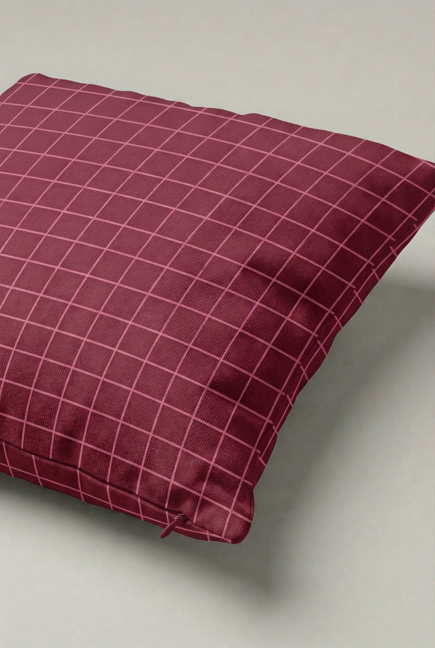Bordo İnce Kareli Kırlent Kılıfı 173 – Burgundy Grid Tasarım 45x45 cm ürün görseli 2