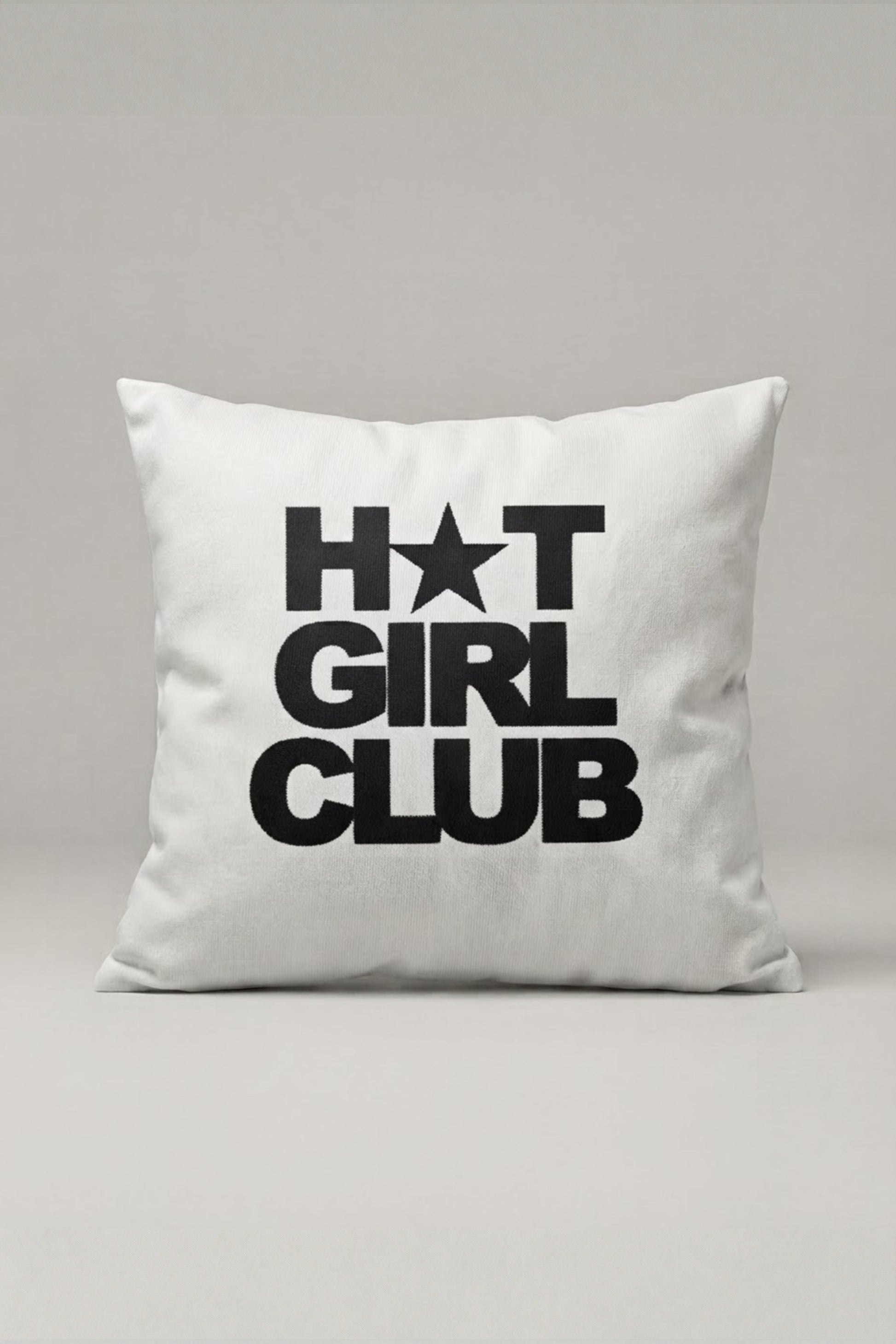 Hot Girl Club Yazılı Siyah Beyaz Kırlent Kılıfı 174 – Hot Girl Club Tasarım 45x45 cm ürün görseli 1