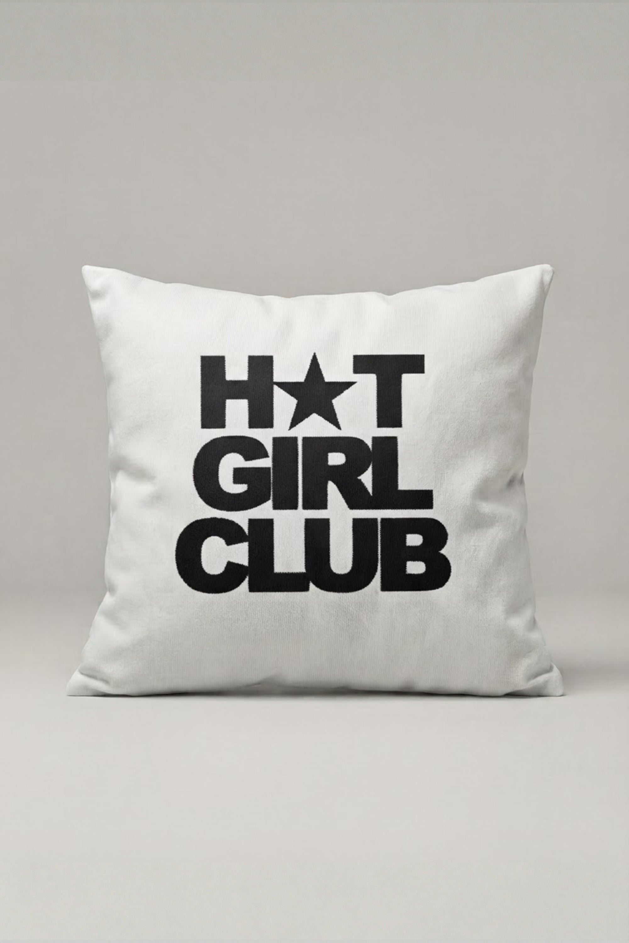 Hot Girl Club Yazılı Siyah Beyaz Kırlent Kılıfı 174 – Hot Girl Club Tasarım 45x45 cm ürün görseli 1