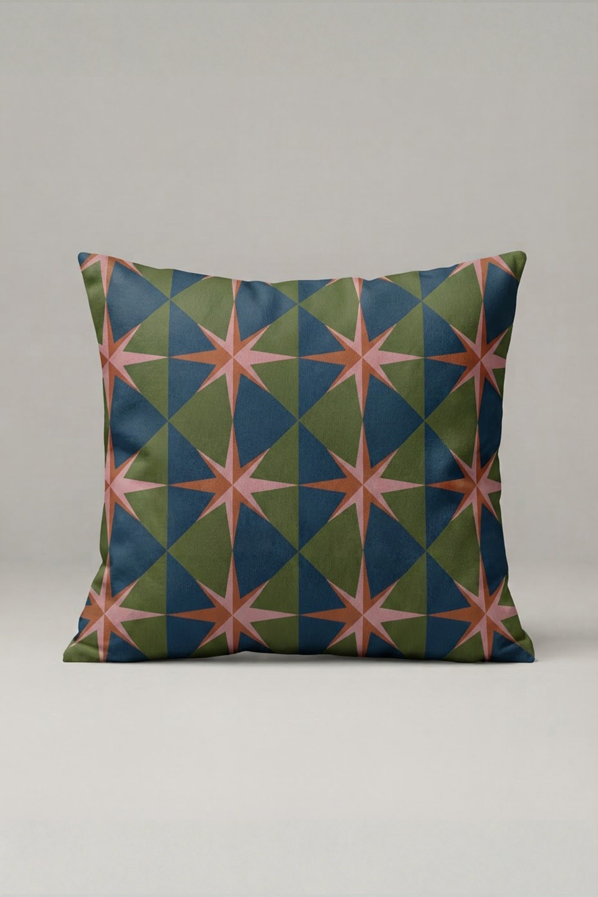 Koyu Yeşil Renkli Geometrik Desenli Kırlent Kılıfı 187 – Prism Geometry Tasarım 45x45 cm ürün görseli 1
