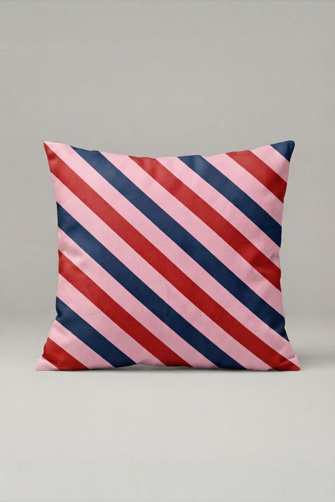 Kırmızı Pembe Lacivert Çapraz Çizgili Kırlent Kılıfı 190 – Diagonal Candy Stripe Tasarım 45x45 cm ürün görseli 1