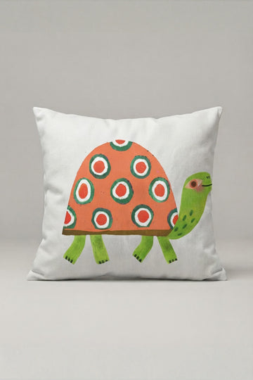 Sevimli Turuncu Kabuklu Kaplumbağa Desenli Kırlent Kılıfı 191 – Orange Shell Turtle Tasarım 45x45 cm ürün görseli 1