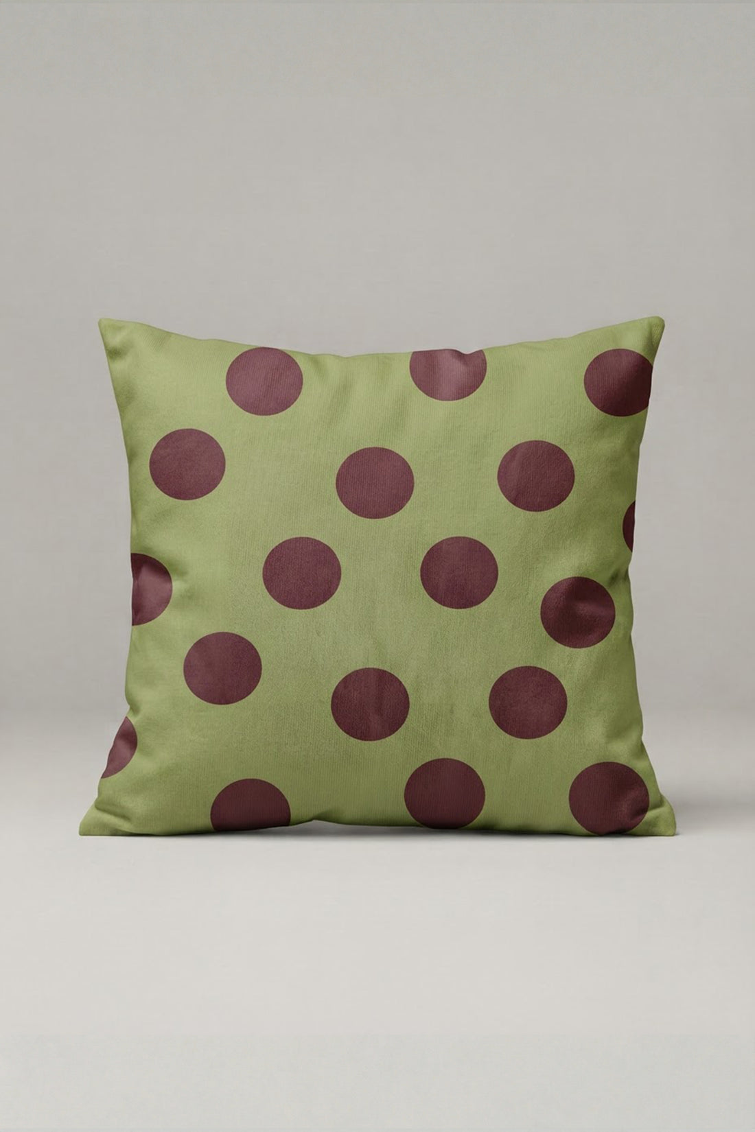 Yeşil Bordo Puantiyeli Kırlent Kılıfı 193 – Olive Berry Dots Tasarım 45x45 cm ürün görseli 1