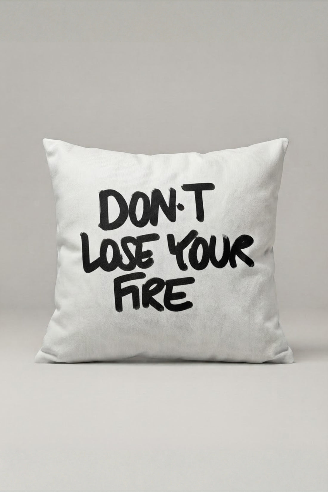 Don't Lose Your Fire Yazılı Kırlent Kılıfı 209 – Keep Your Fire Tasarım 45x45 cm ürün görseli 1