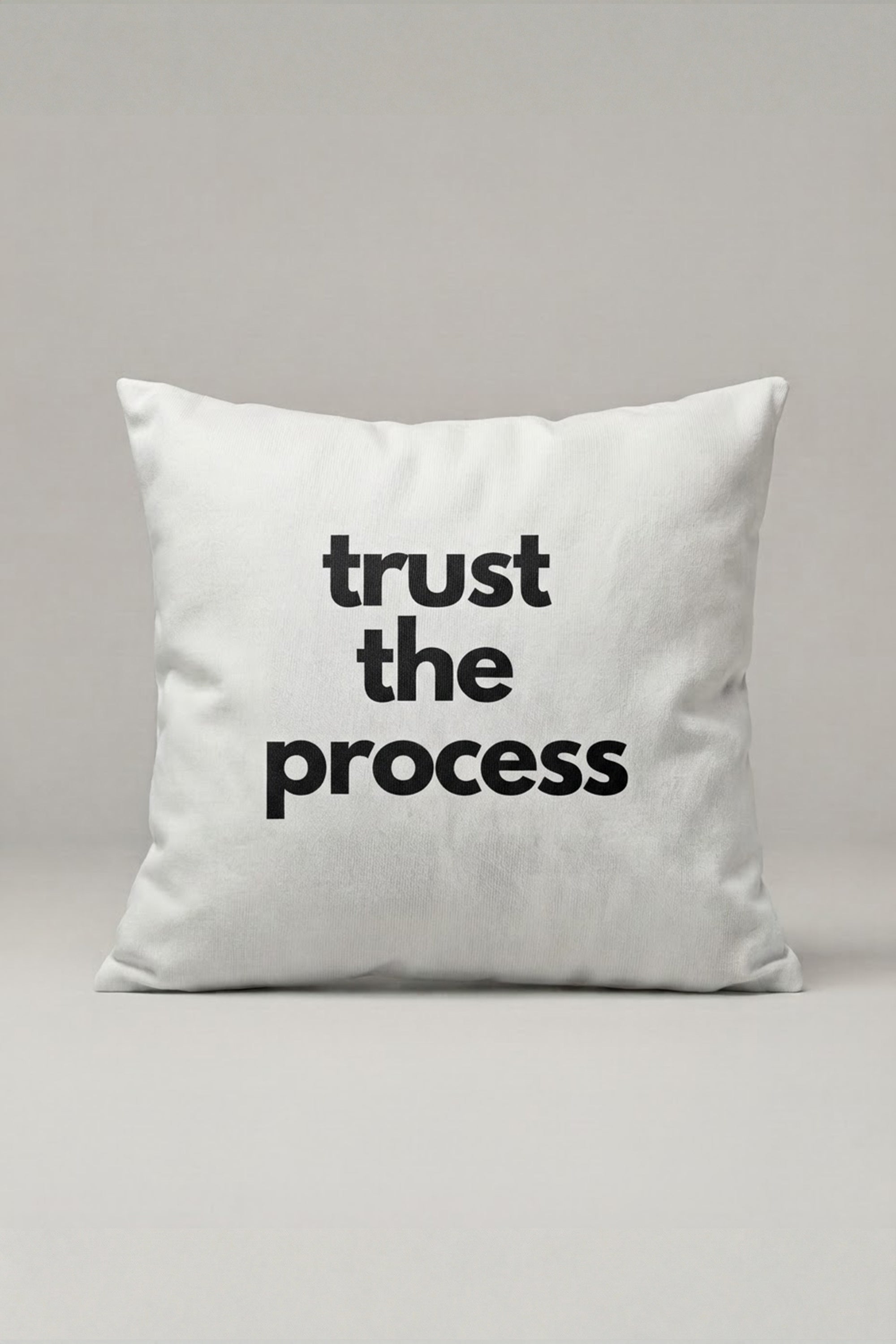 Trust The Process Yazılı Kırlent Kılıfı 215 – Trust Process Tasarım 45x45 cm ürün görseli 1