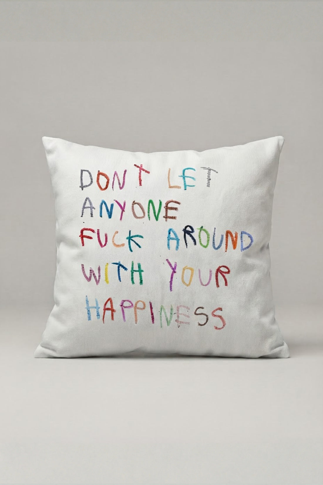 Renkli El Yazılı Mutluluk Mesajlı Kırlent Kılıfı 224 – Happiness Rules Tasarım 45x45 cm ürün görseli 1