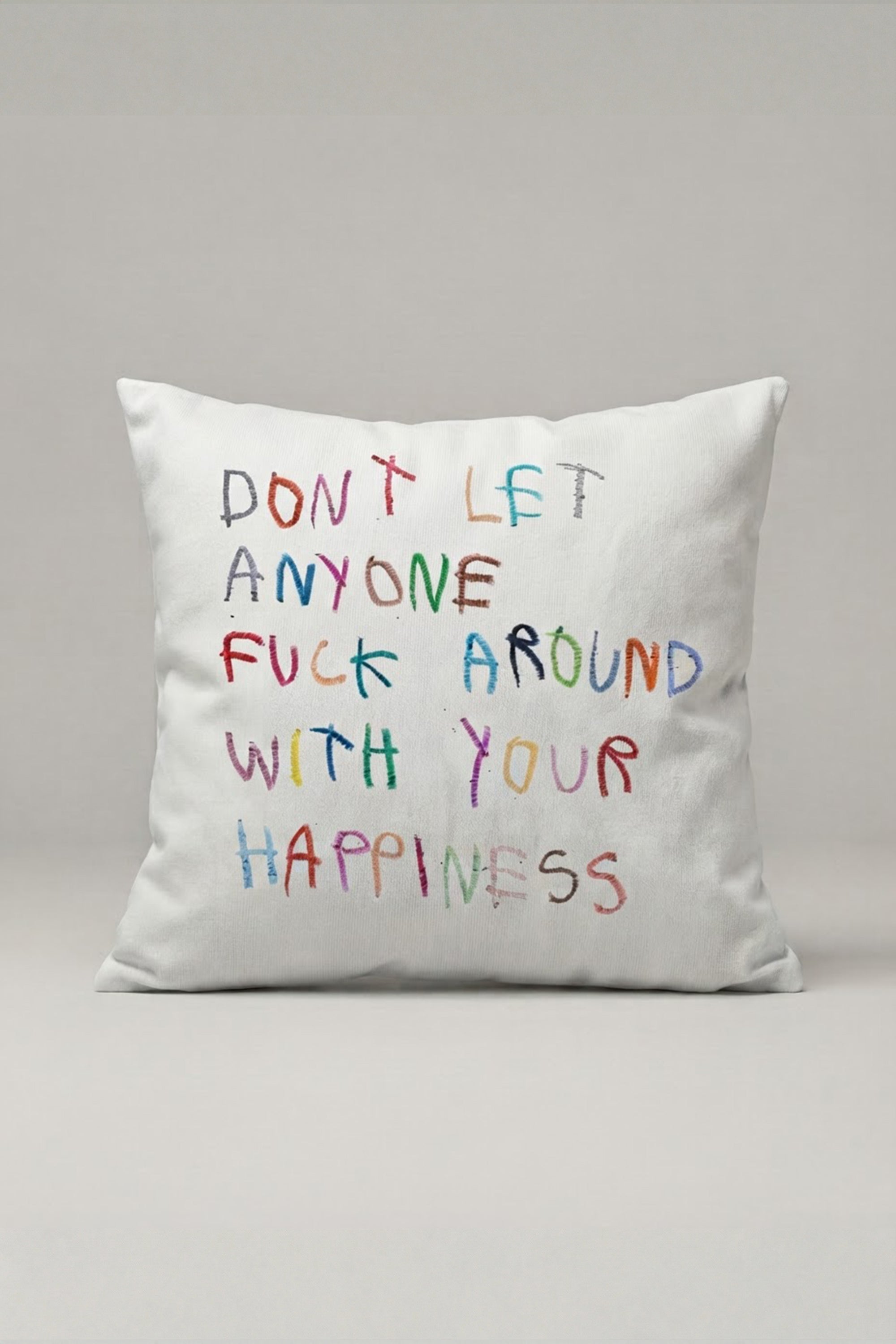 Renkli El Yazılı Mutluluk Mesajlı Kırlent Kılıfı 224 – Happiness Rules Tasarım 45x45 cm ürün görseli 1