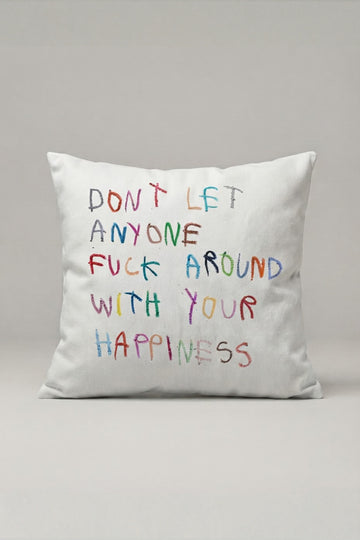 Renkli El Yazılı Mutluluk Mesajlı Kırlent Kılıfı 224 – Happiness Rules Tasarım 45x45 cm ürün görseli 1