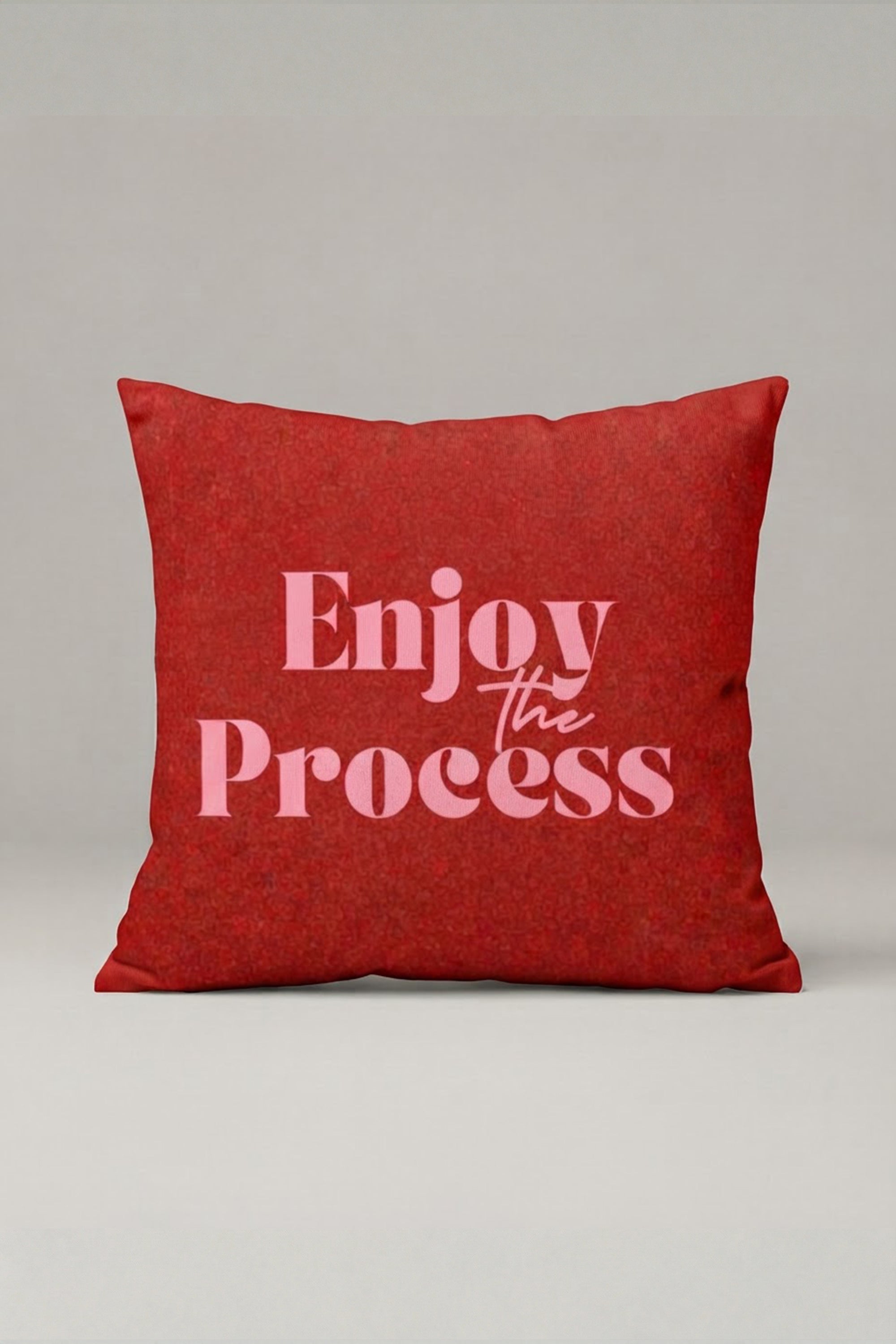 Kırmızı Enjoy The Process Yazılı Kırlent Kılıfı 253 – Enjoy Process Red Tasarım 45x45 cm ürün görseli 1
