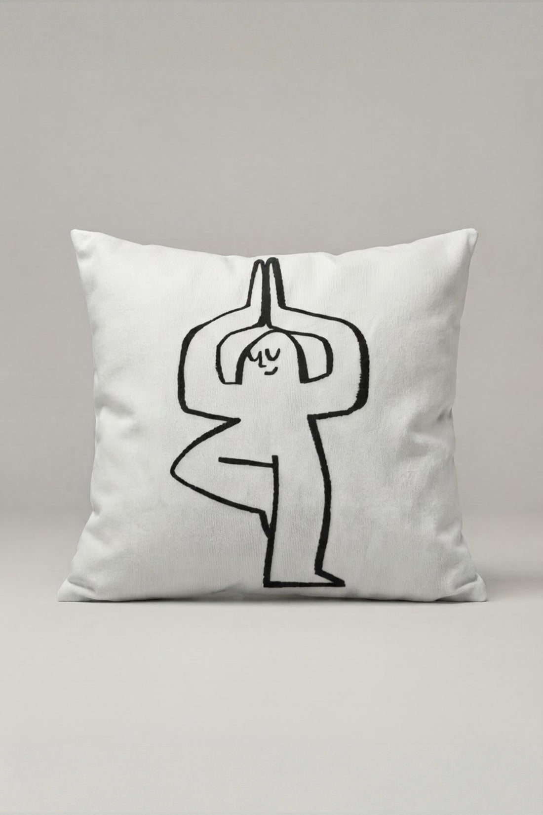 Siyah Beyaz Minimal Tek Boynuzlu At Desenli Kırlent Kılıfı 281 – Minimal Unicorn Tasarım 45x45 cm ürün görseli 1