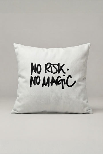 No Risk No Magic Yazılı Kırlent Kılıfı 319 – No Risk Magic Tasarım 45x45 cm ürün görseli 1
