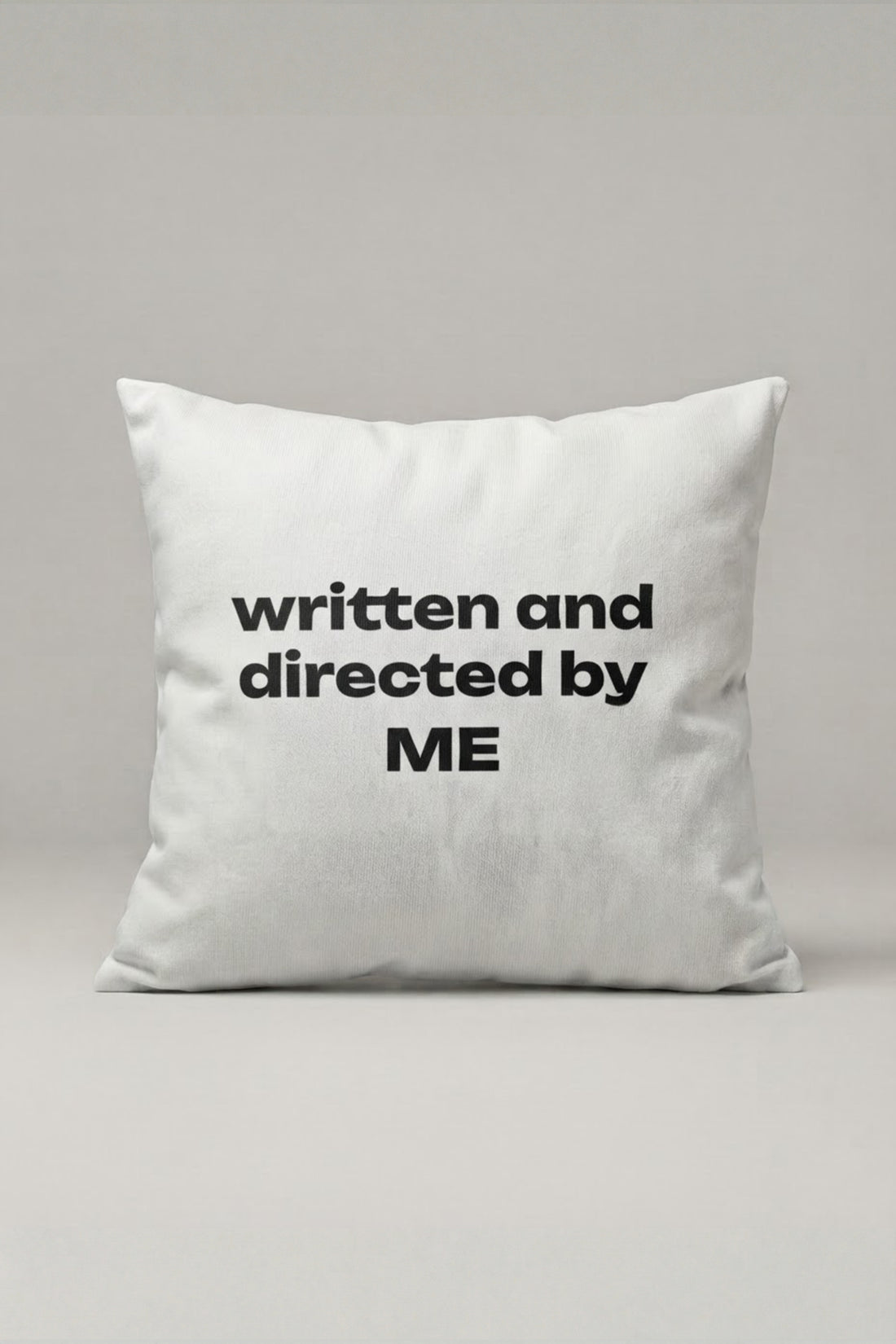 Written And Directed By Me Yazılı Kırlent Kılıfı 329 – My Own Story Tasarım 45x45 cm ürün görseli 1