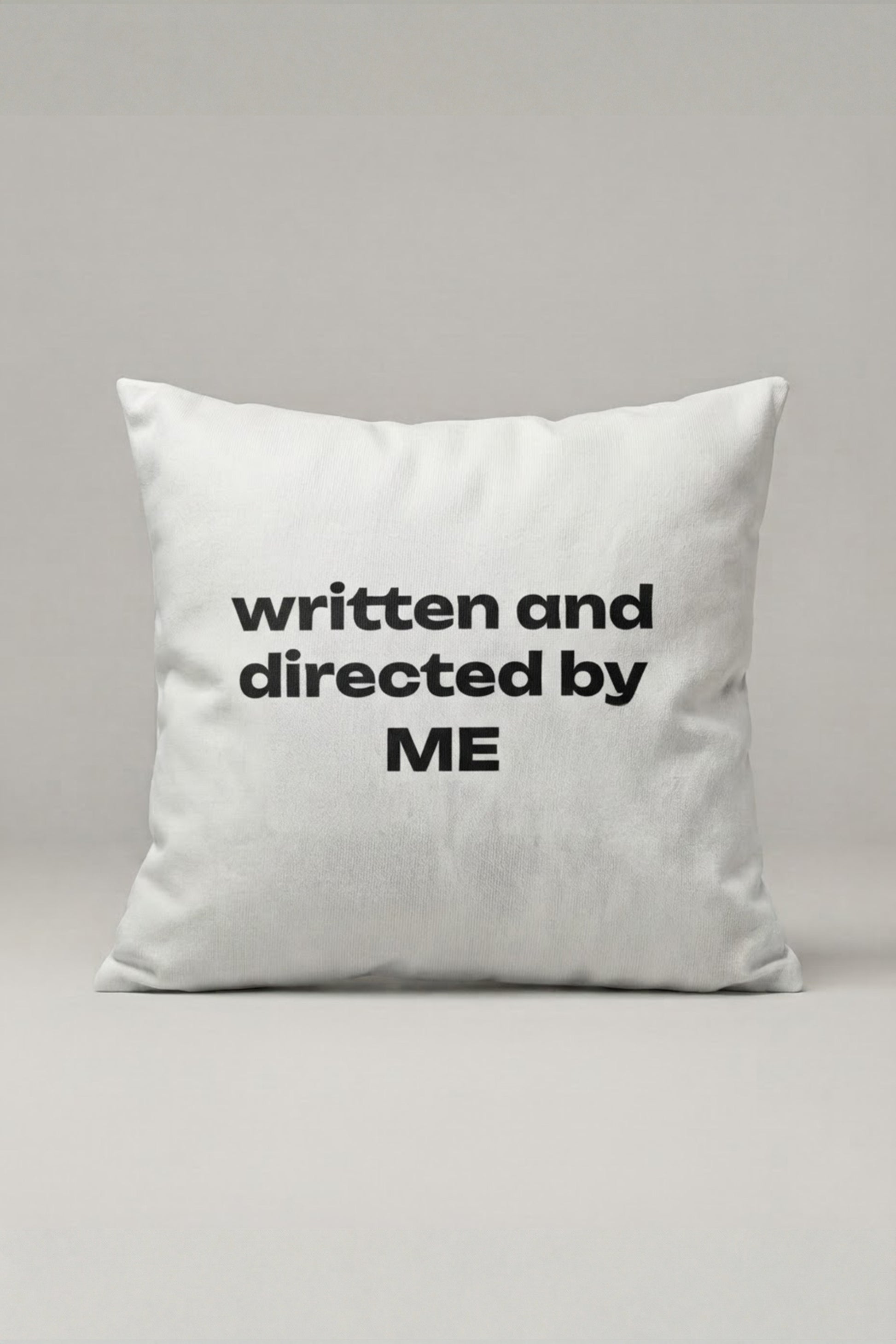 Written And Directed By Me Yazılı Kırlent Kılıfı 329 – My Own Story Tasarım 45x45 cm ürün görseli 1