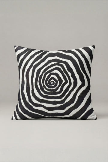 Siyah Beyaz Hipnotik Spiral Desenli Kırlent Kılıfı 330 – Hypnotic Spiral Tasarım 45x45 cm ürün görseli 1