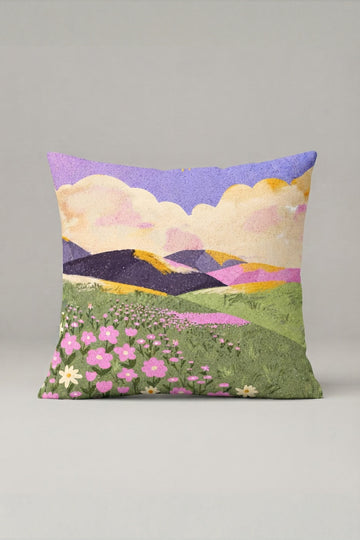 Pastel Dağ ve Çiçek Manzaralı Kırlent Kılıfı 332 – Dreamy Meadow Tasarım 45x45 cm ürün görseli 1