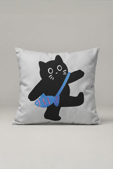 Mavi Fularlı Siyah Dans Eden Kedi Desenli Kırlent Kılıfı 338 – Dancing Cat Tasarım 45x45 cm ürün görseli 1