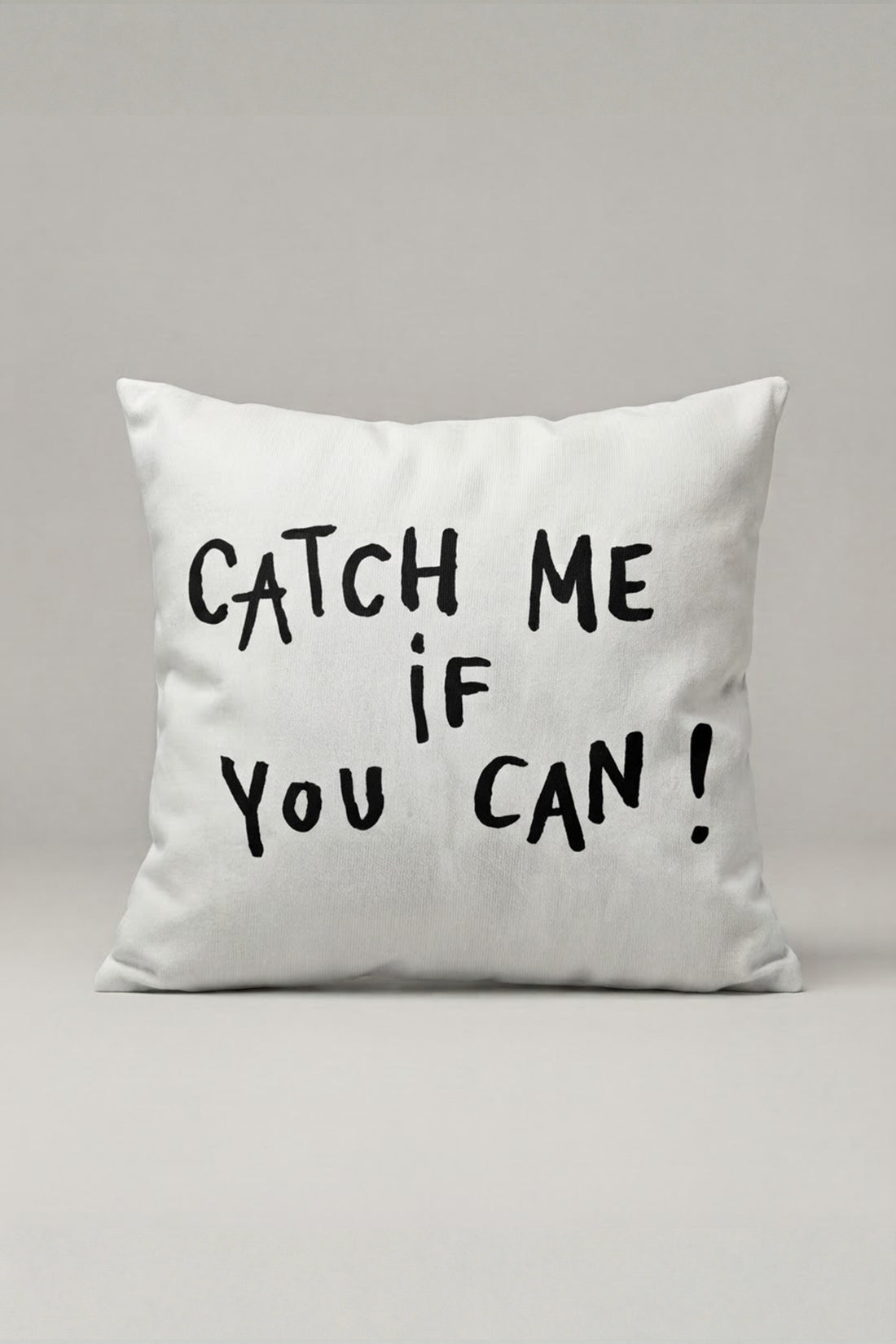 Catch Me If You Can Yazılı Kırlent Kılıfı 341 – Catch Me Tasarım 45x45 cm ürün görseli 1