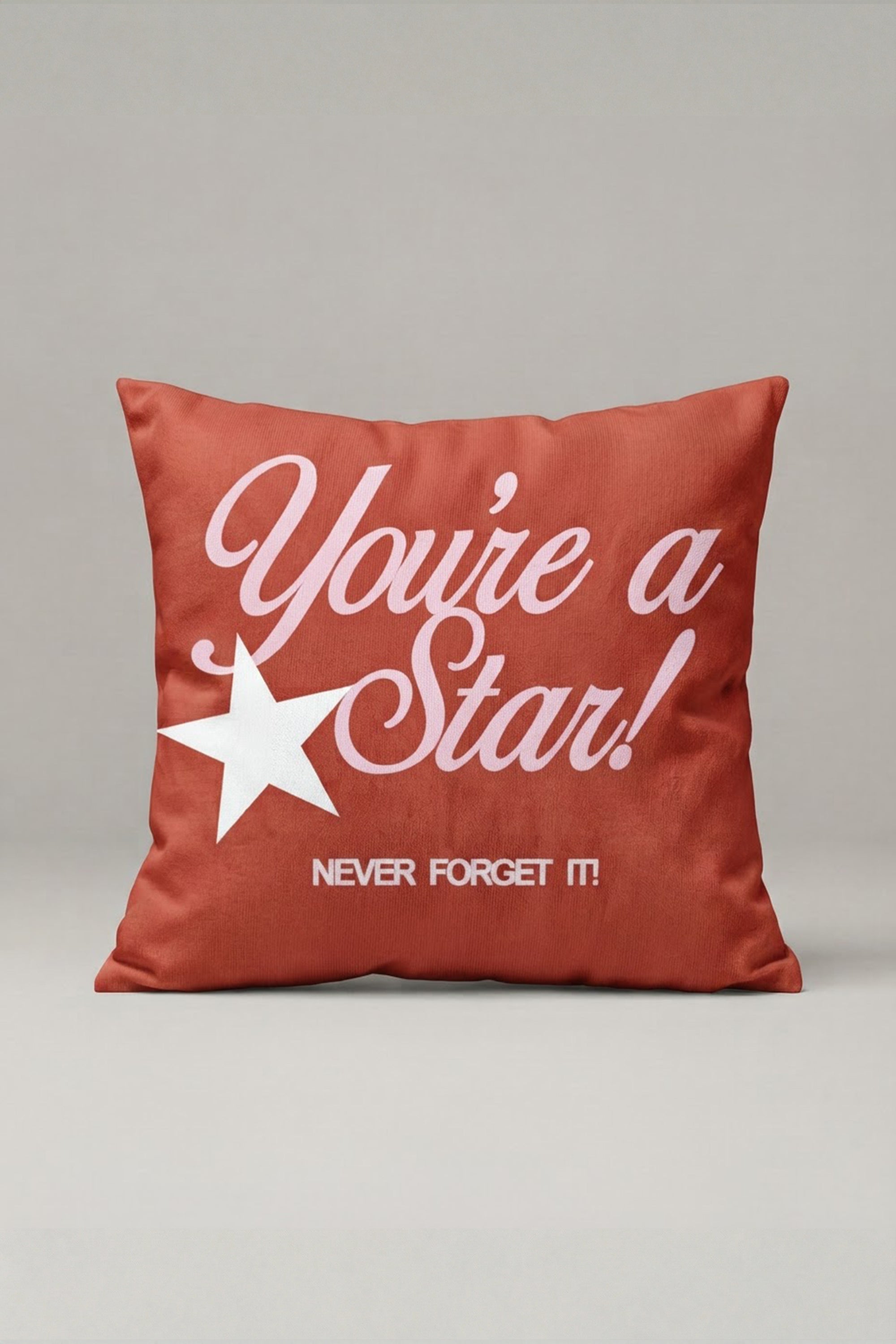 Kırmızı You're A Star Yazılı Kırlent Kılıfı 342 – You Are A Star Tasarım 45x45 cm ürün görseli 1
